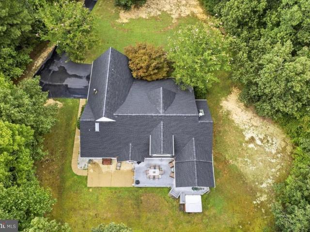 8175 Elizabeth Lane