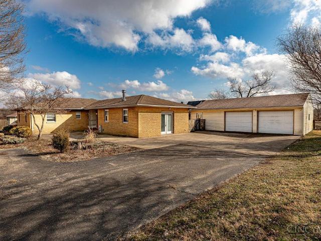 8179 Pleasant Valley Road