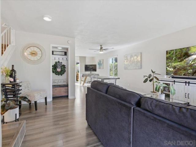 8170 Paradise Valley Ct