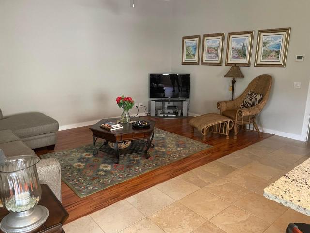 8170 St Johns Court, Wellington, FL