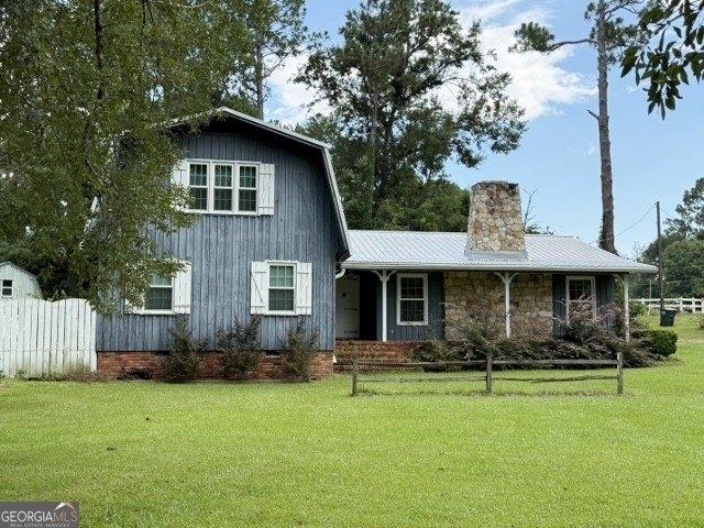 817 Golf Dr, Swainsboro, GA 30401