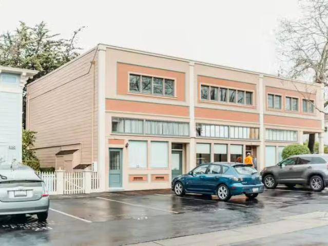 817 DELAWARE ST, BERKELEY, CA 94710