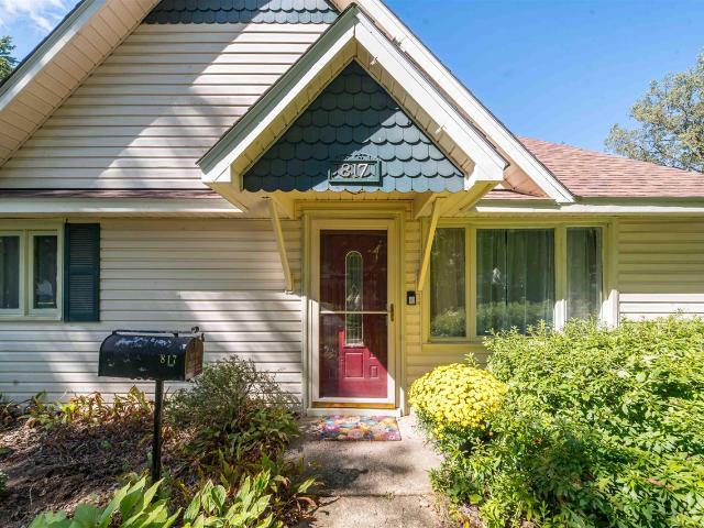 817 Hemphill Street