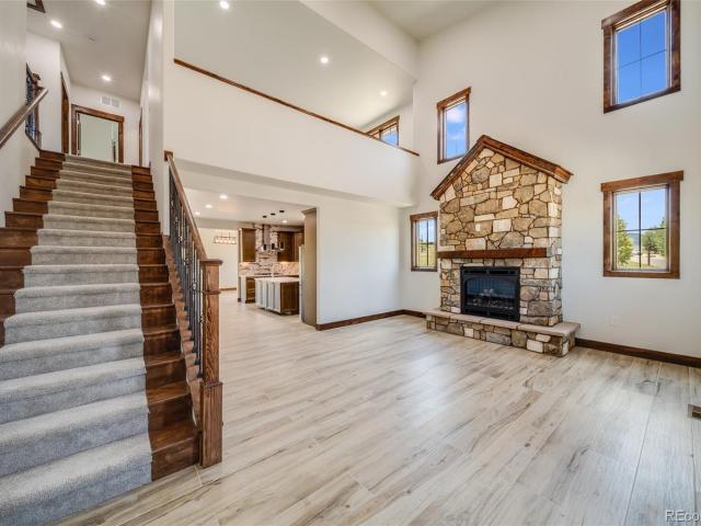 817 Saddle Ridge Circle