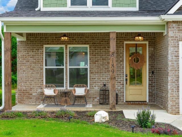 8189 Snowdrop Way