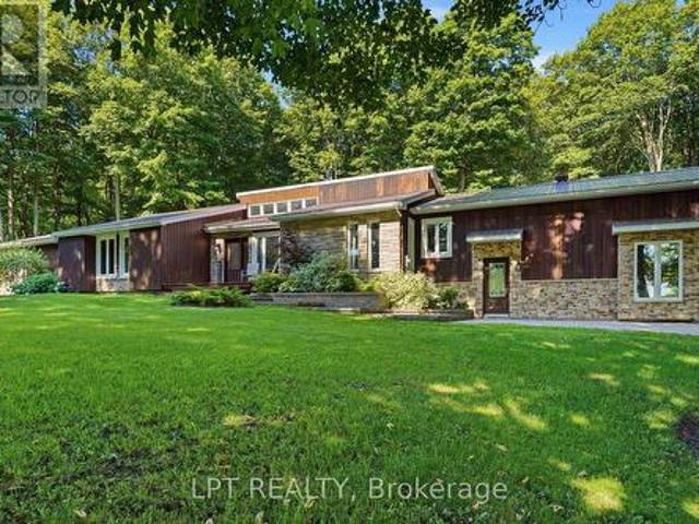 8180 Gibbs Road, Hawkesbury, ON, K0B 1M0 house for sale | Listing ID X13661 | Royal LePage