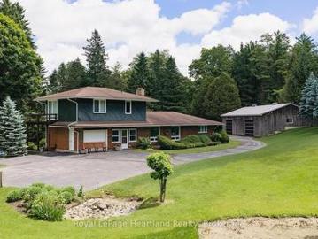 81833 London Road, Central Huron Hullett, ON, N0M 2H0 Luxury House for sale | Listing ID X13484 | Royal LePage Carriage Trade Luxury Properties