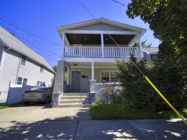818 Alpine Avenue