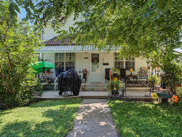 818 Avon Street