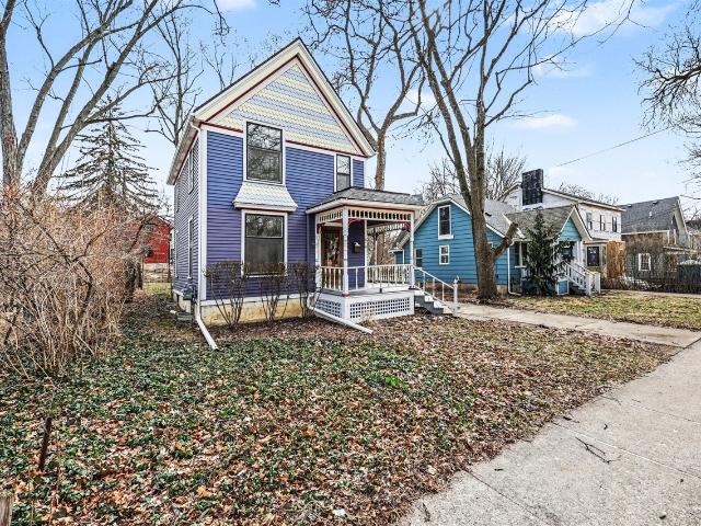 818 Gott Street