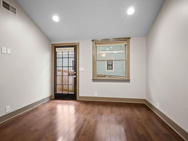 818 Fatherland St # 2