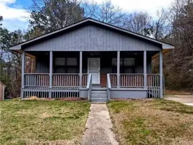 818 HIGHLAND HILL DR, TUSKEGEE, AL 36083