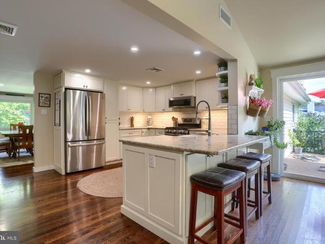 818 Meadow Lane