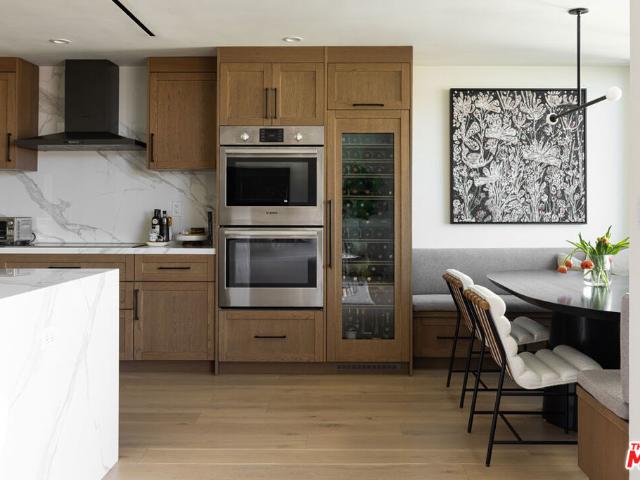 818 N Doheny Drive 1001