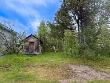 818 Spruce Street, Blue River, BC, V0E 1J0 vacant land for s.