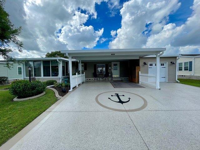 818 Sutton St, Lady Lake, FL 32159