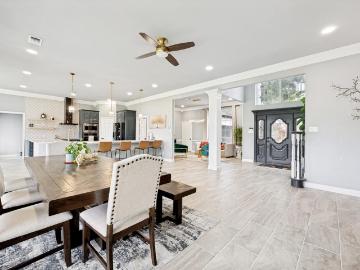 818 Riviera Drive