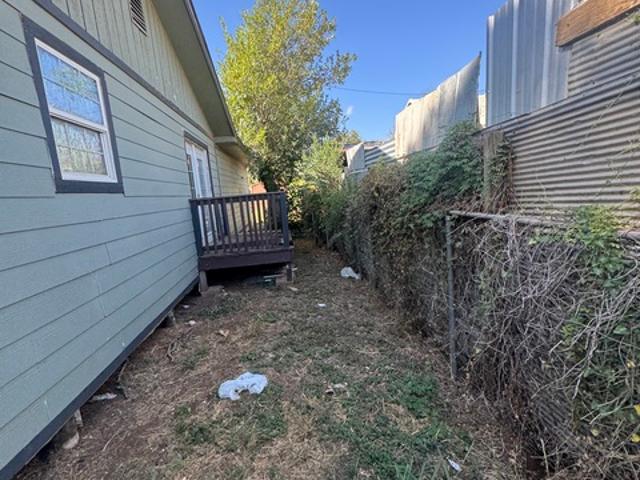 818 W Brazos