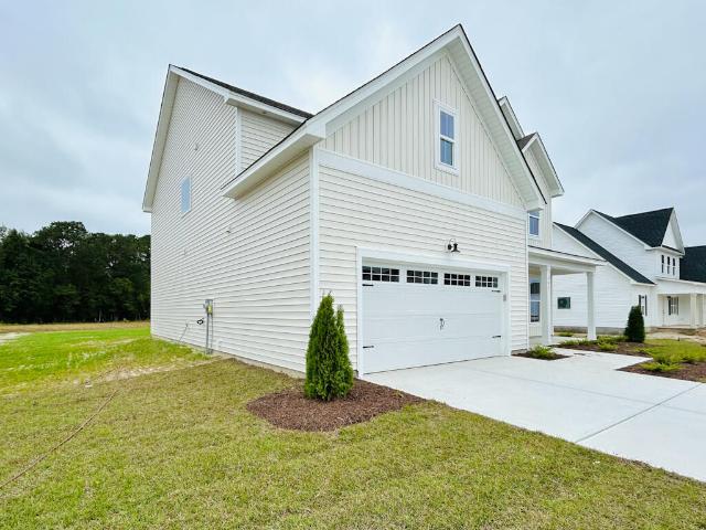 818 Tupelo Tree Drive