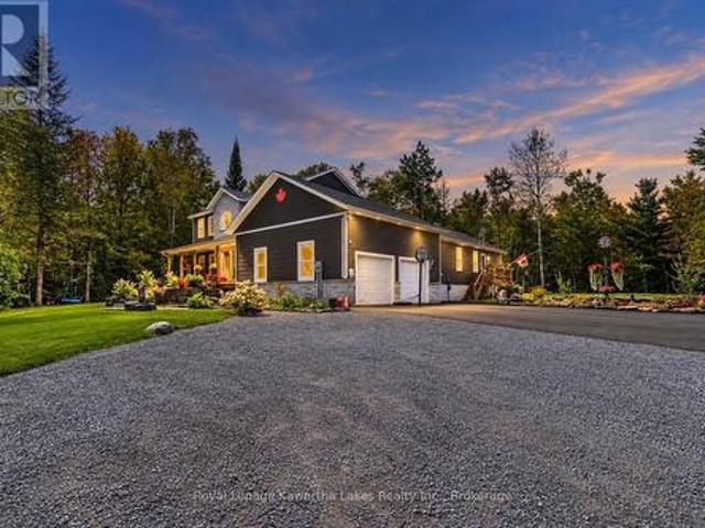819 County 49 Road, Kawartha Lakes Verulam, ON, K0M 1A0 Luxury House for sale | Listing ID X13823 | Royal LePage Carriage Trade Luxury Properties