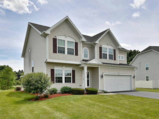 819 glacial falls drive