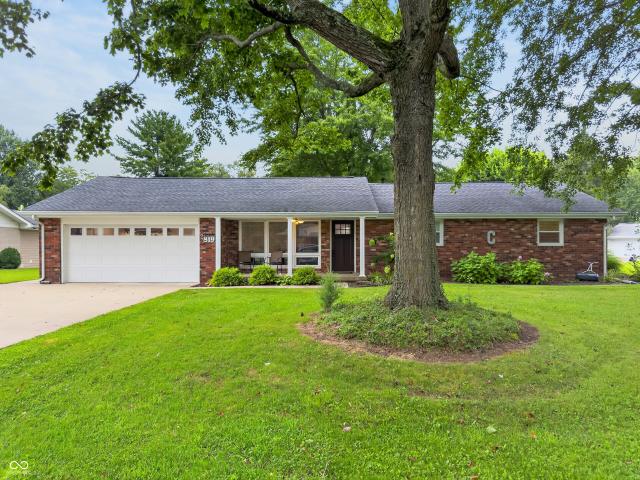 819 Greenbriar Drive