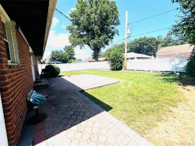 819 Dean Drive