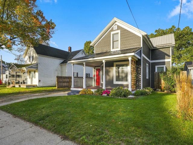 819 Farrar Street