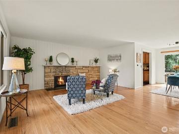 819 NE 180th Street