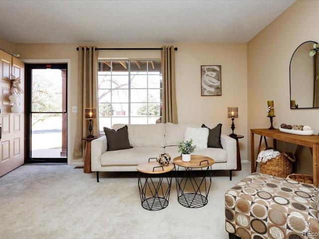 819 Summer Dr, Highlands Ranch, CO 80126 | MLS #2975
