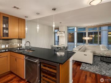 819 Virginia St, Unit 3206, Seattle, WA 98101 | MLS #2476