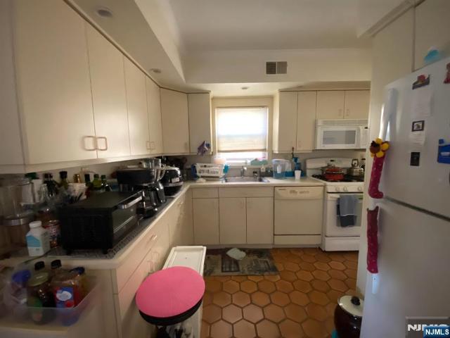 81 5th Street