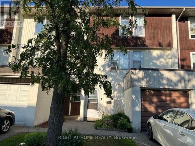 81 135 Chalmers Street S, Cambridge, ON, N1R 6M2 townhouse for sale | Listing ID X14079 | Royal LePage