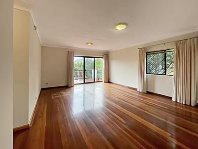 8/1 3 Onslow Street, Rose Bay Apartment for rent Listed by Co.