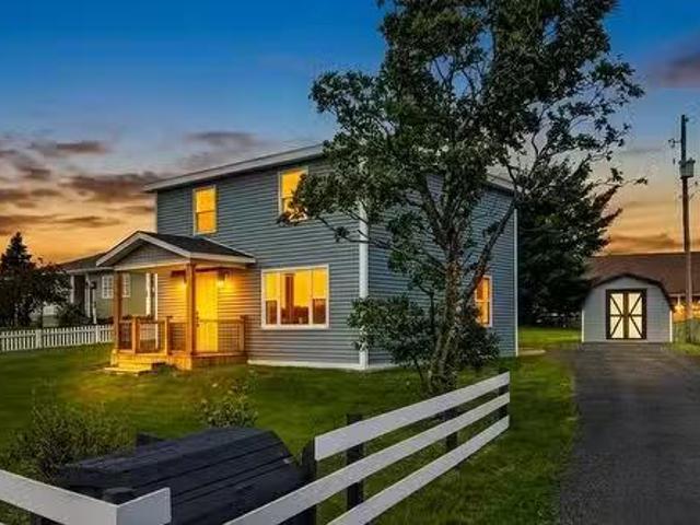 81 Water Street, Bay Roberts, NL, A0A 1G0 house for sale Li.