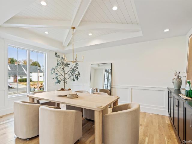 81 Bayview Avenue