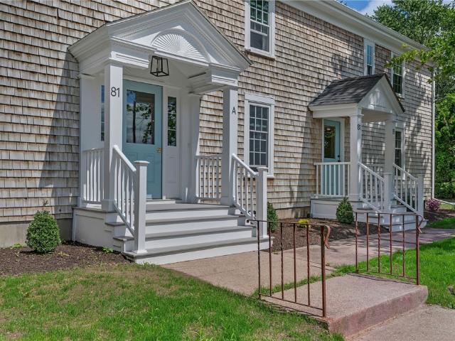 81 Bristol Ferry Road