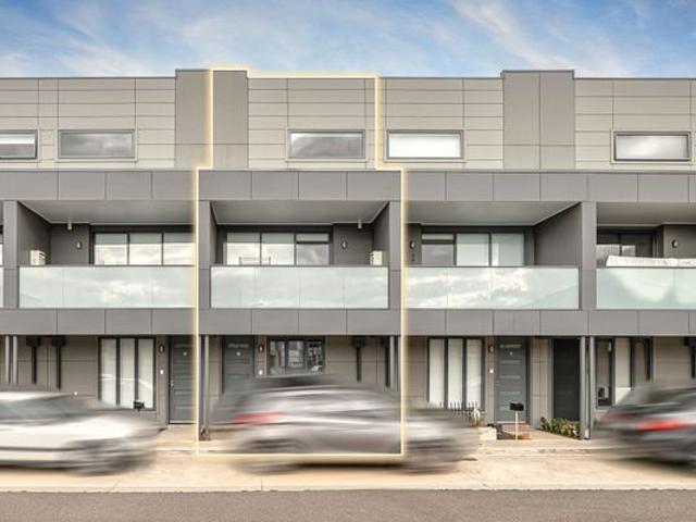 8/1 Brunswick Crescent, CRAIGIEBURN, VIC 3064