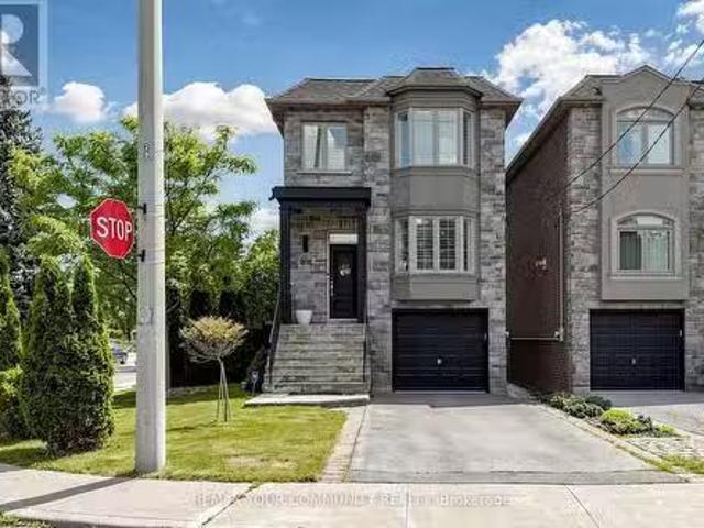 81 Galbraith Avenue, Toronto, ON, M4B 2B6 house for sale Li.