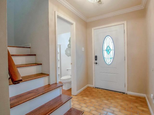 81 Kingsbridge Way