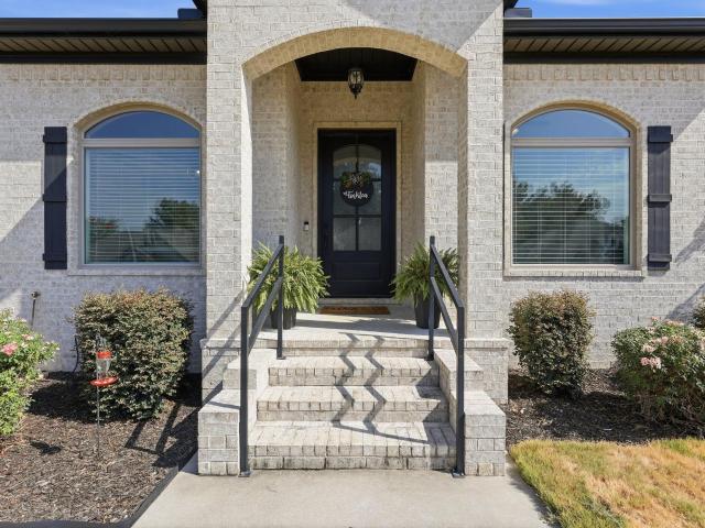 81 Lakeland Drive