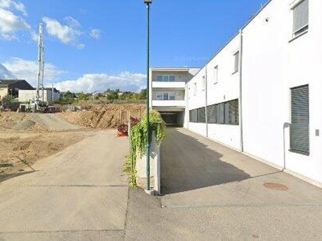 81 m2 apartment for rent in Droß