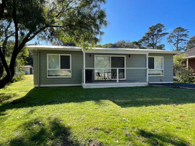 81 Pandora Avenue, Venus Bay Charming 3 Bed Cottage