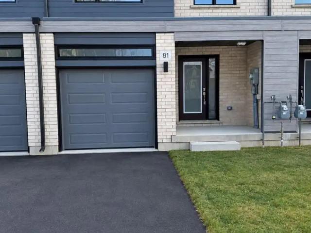 81 QUEENSBROOK CRESCENT