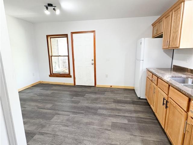 81 S Pleasant Street