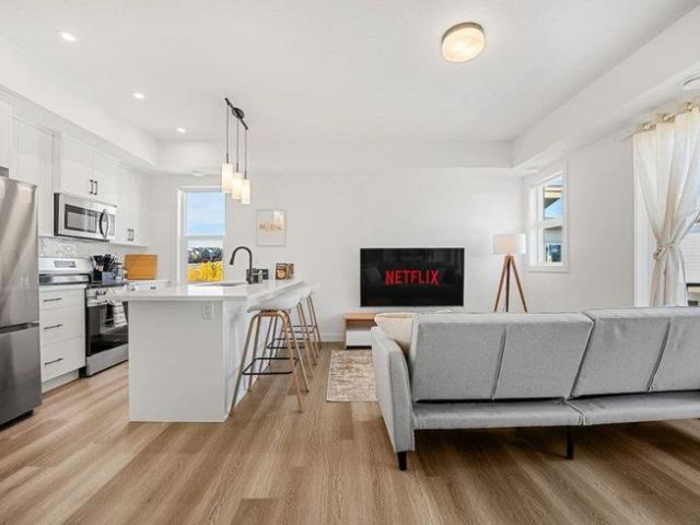 81 Street South West