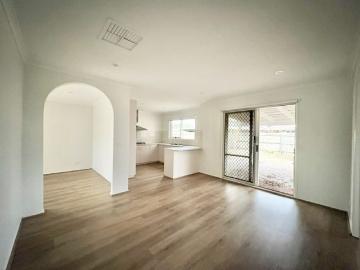 81 Strong Drive Drive, Hampton Park VIC