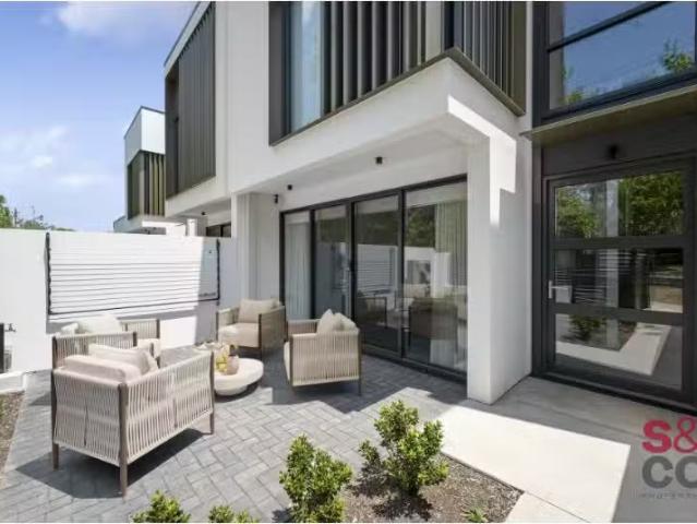 81A Cowper Street, partson Apartment for rent Listed by Semin.