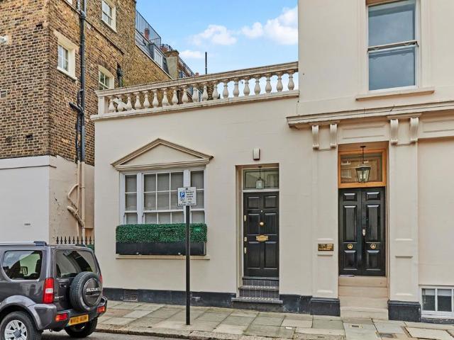 81a Chester Square, London, SW1W 9DP, United Kingdom | 1 bed townhouse for rent #140801125 | Rentberry