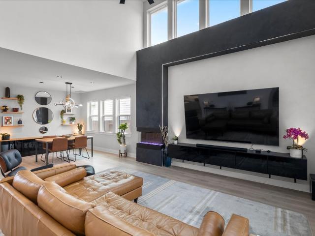 8208 Thelma Jean Dr, Austin, TX 78744 | MLS #2434